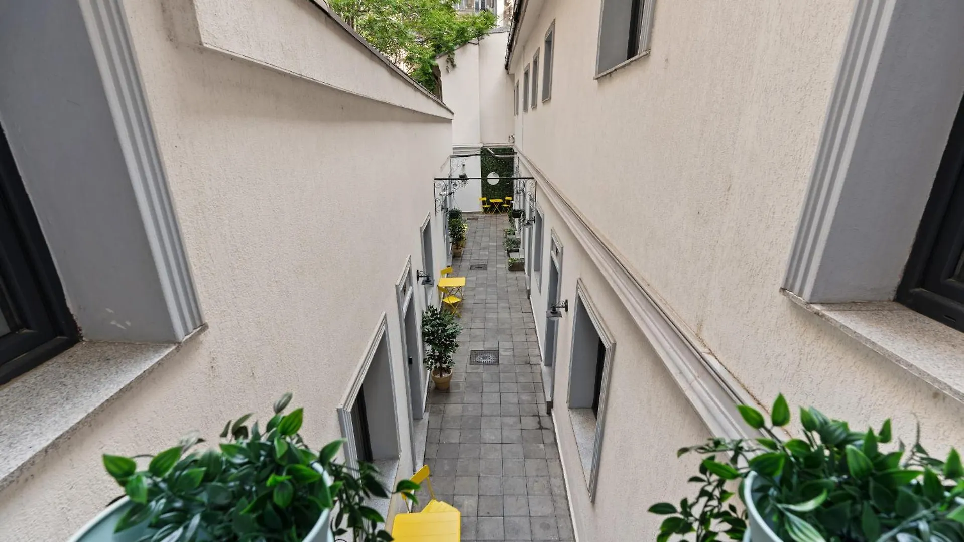 Continental Standard Studio Bukarest Apartment